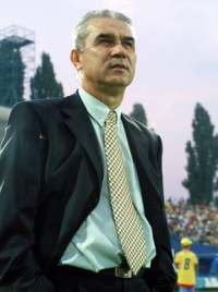 Anghel Iordănescu photo
