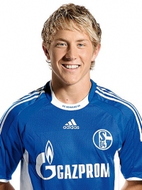 Lewis Holtby photo